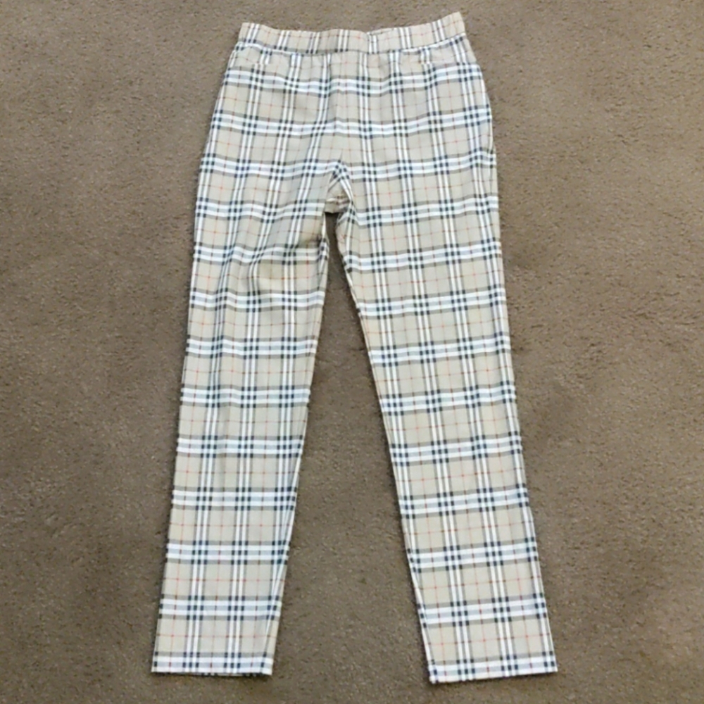 Women's size medium pants!
